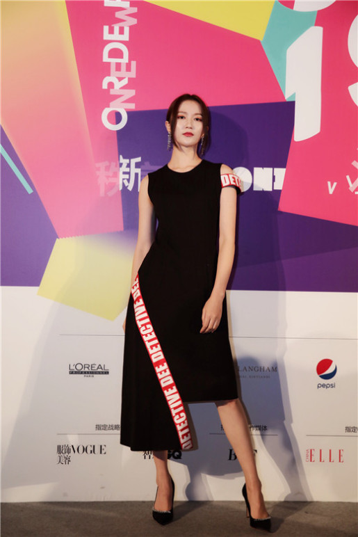 SNH48亮相上海时装周 萌妹子时尚起来也是令人刮目