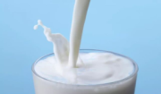 每天一杯牛奶，身體可能收獲3個好處，你可別不以為然