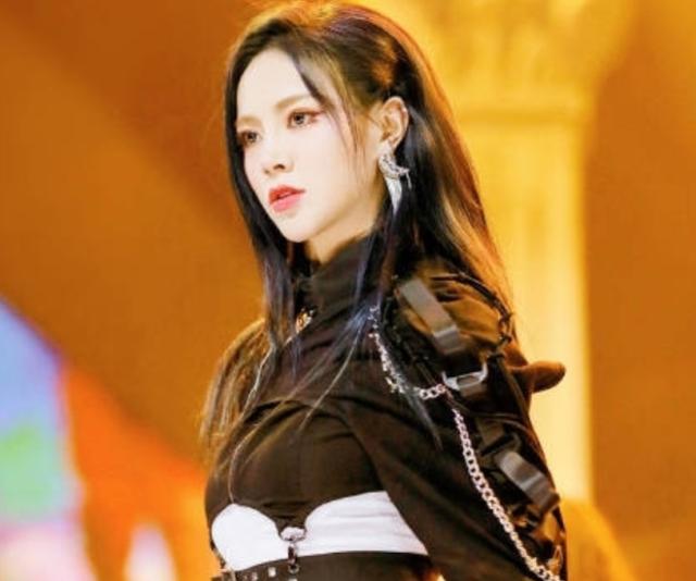 《青你2》C位早注定，金主爸爸提前发文庆祝露马脚，为刘雨昕招黑