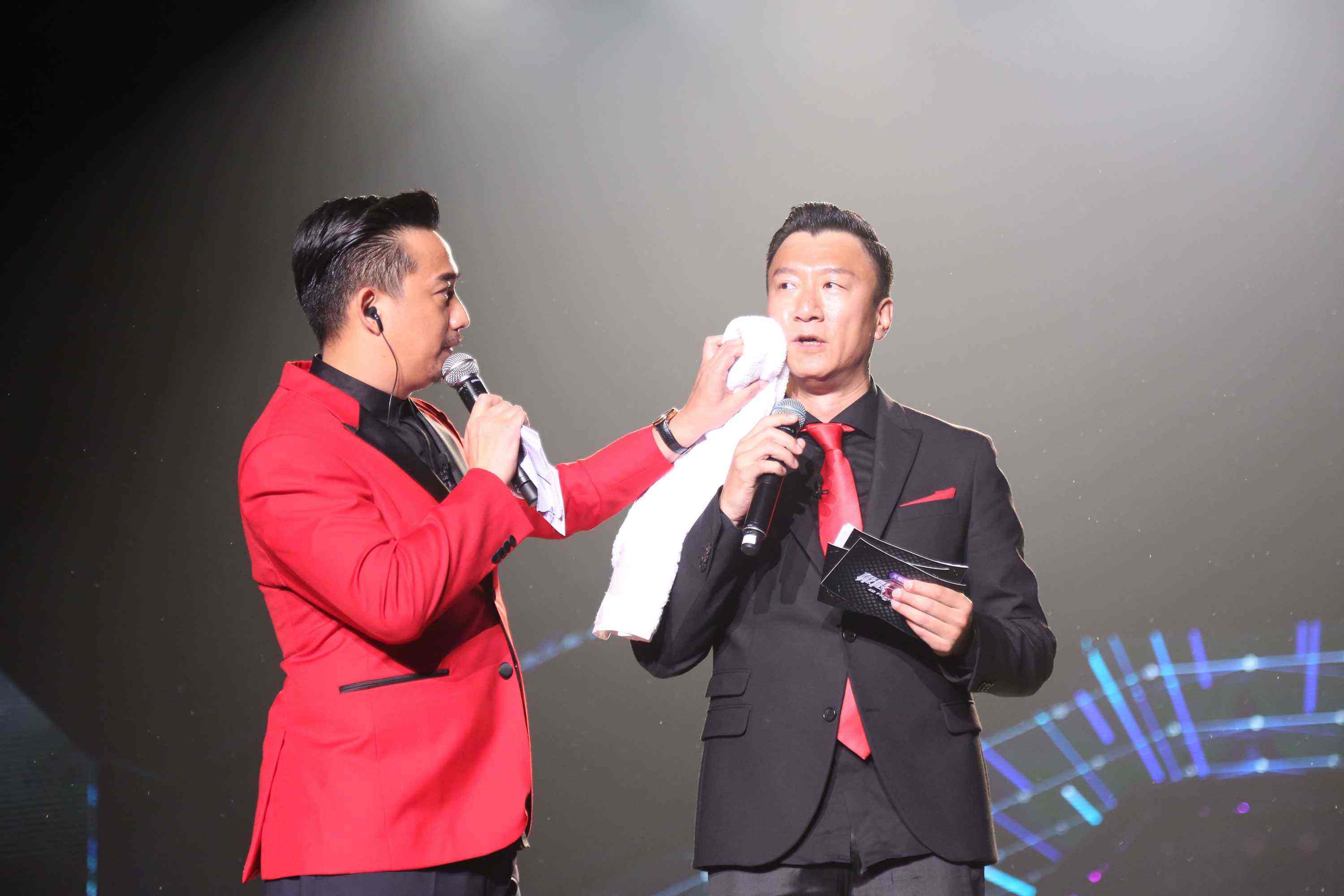 黄磊在综艺、影视双丰收，但孙红雷却要加油了